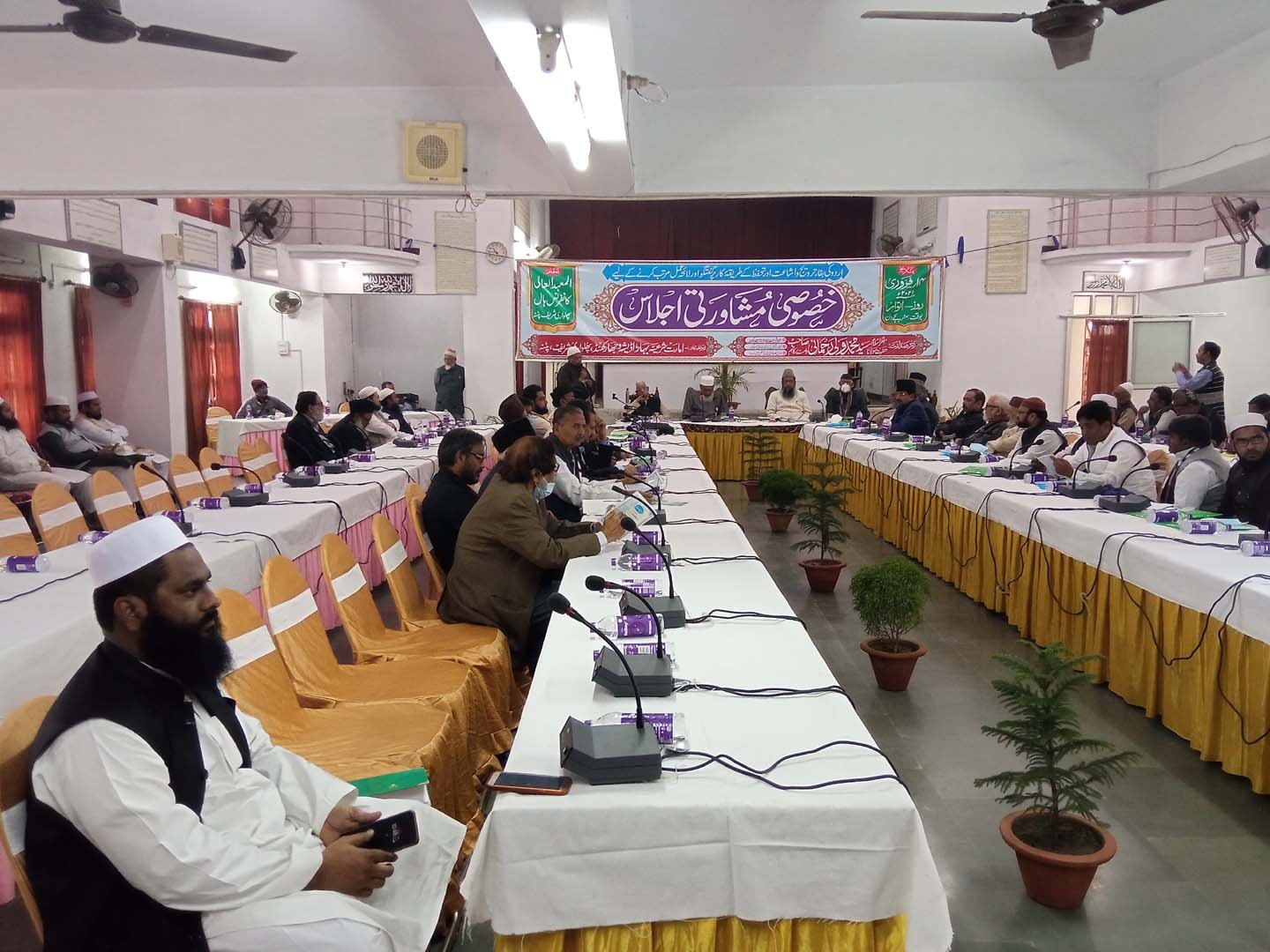 मोहब्बत व इंक़लाब की ज़बान है उर्दू: मौलाना वली रहमानी