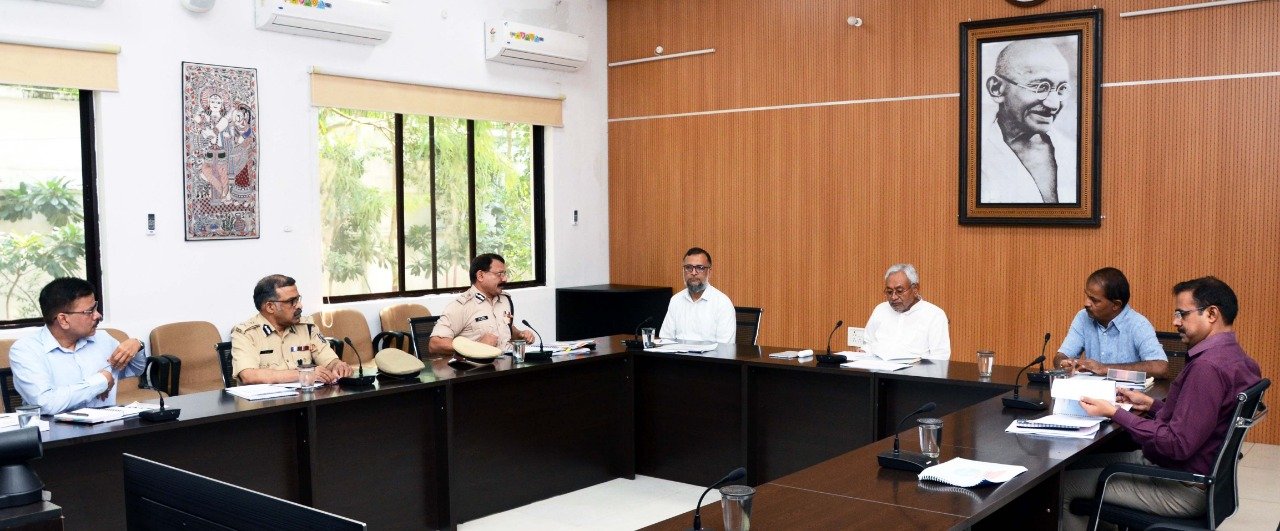 छपी-अनछपीः त्योहारों के मद्देनजर सरकार सतर्क, फिर महंगाई की मारः सीएनजी-पीएनजी की कीमत बढ़ी