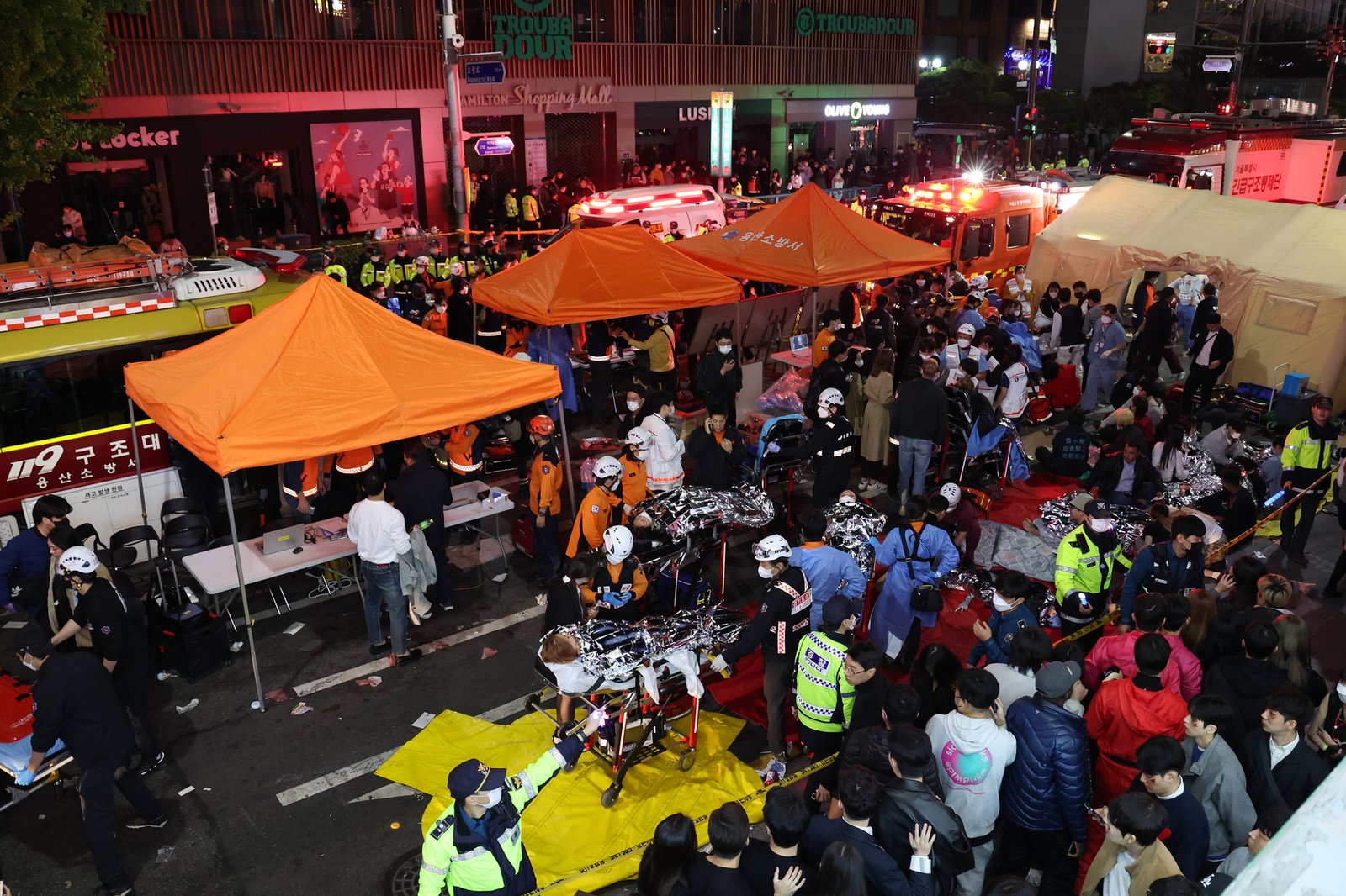 छपी-अनछपी: दक्षिण कोरिया में भगदड़ मचने से 120 से ज़्यादा लोगों की मौत, गुजरात में कॉमन सिविल कोड का नारा