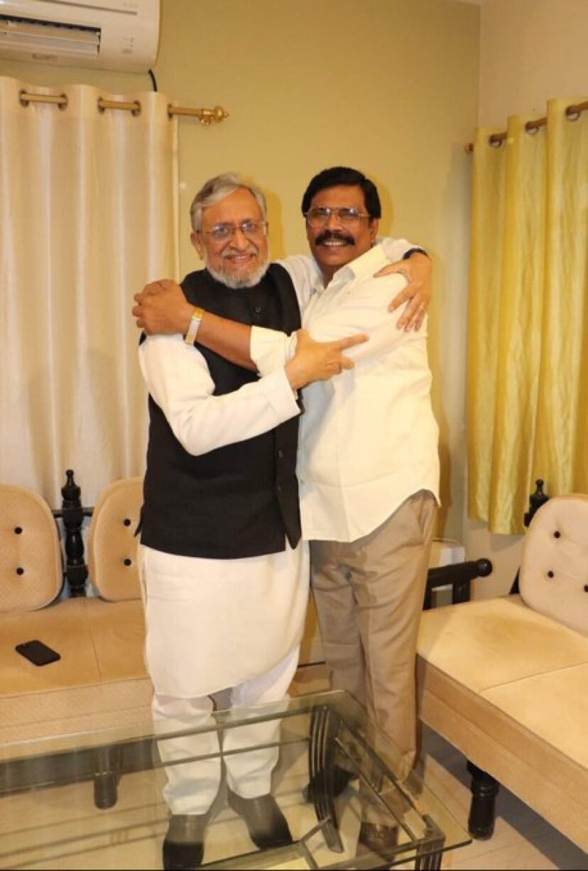 छपी-अनछपी: उम्रकैद काट रहे आनंद मोहन सहरसा जेल से रिहा, दंतेवाड़ा में बड़ा नक्सली हमला