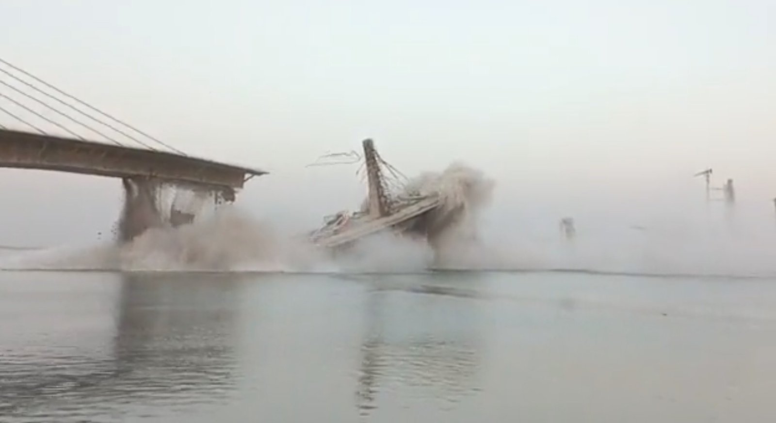 छपी-अनछपी: बालासोर रेल हादसे की जांच सीबीआई को, राहुल बोले- भाजपा को हटाने जा रही भारत की जनता