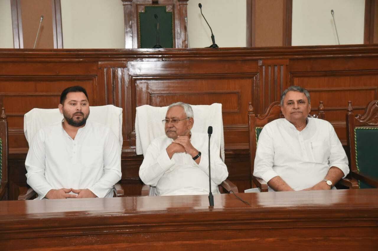 छपी-अनछपी: भारी बारिश से कई राज्यों में तबाही, नीतीश बोले- पैसे के बल पर भाजपा कर रही तोड़फोड़