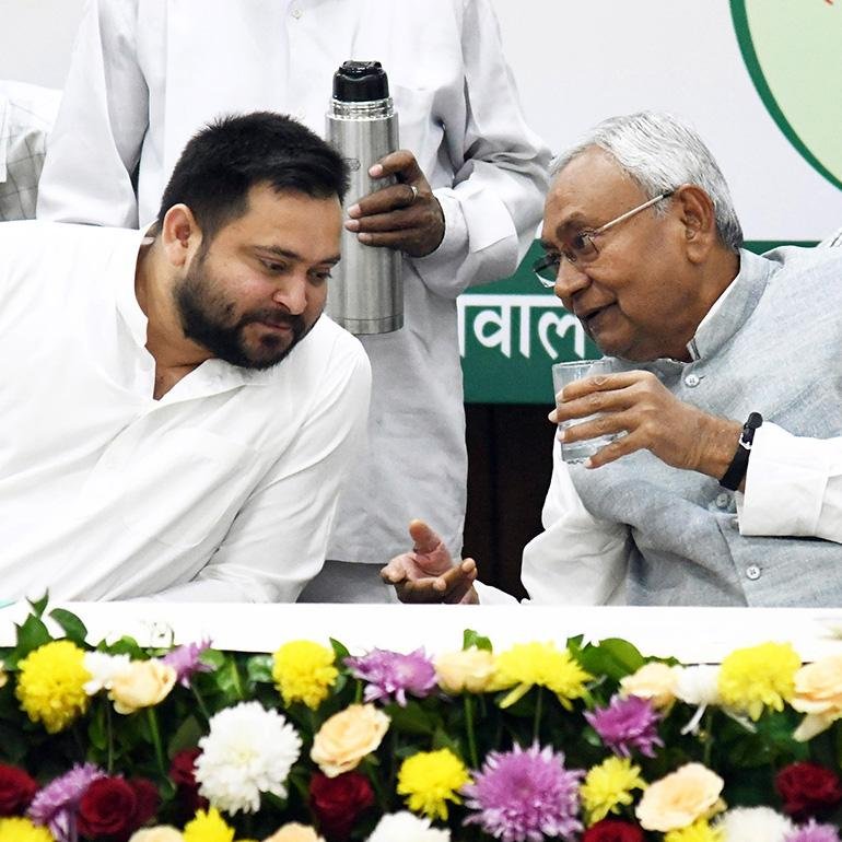 छ्पी-अनछ्पी: तेजस्वी का धमाका- ‘चाचा’ 4 जून को बड़ा फैसला लेंगे, औरंगाबाद @47.7°