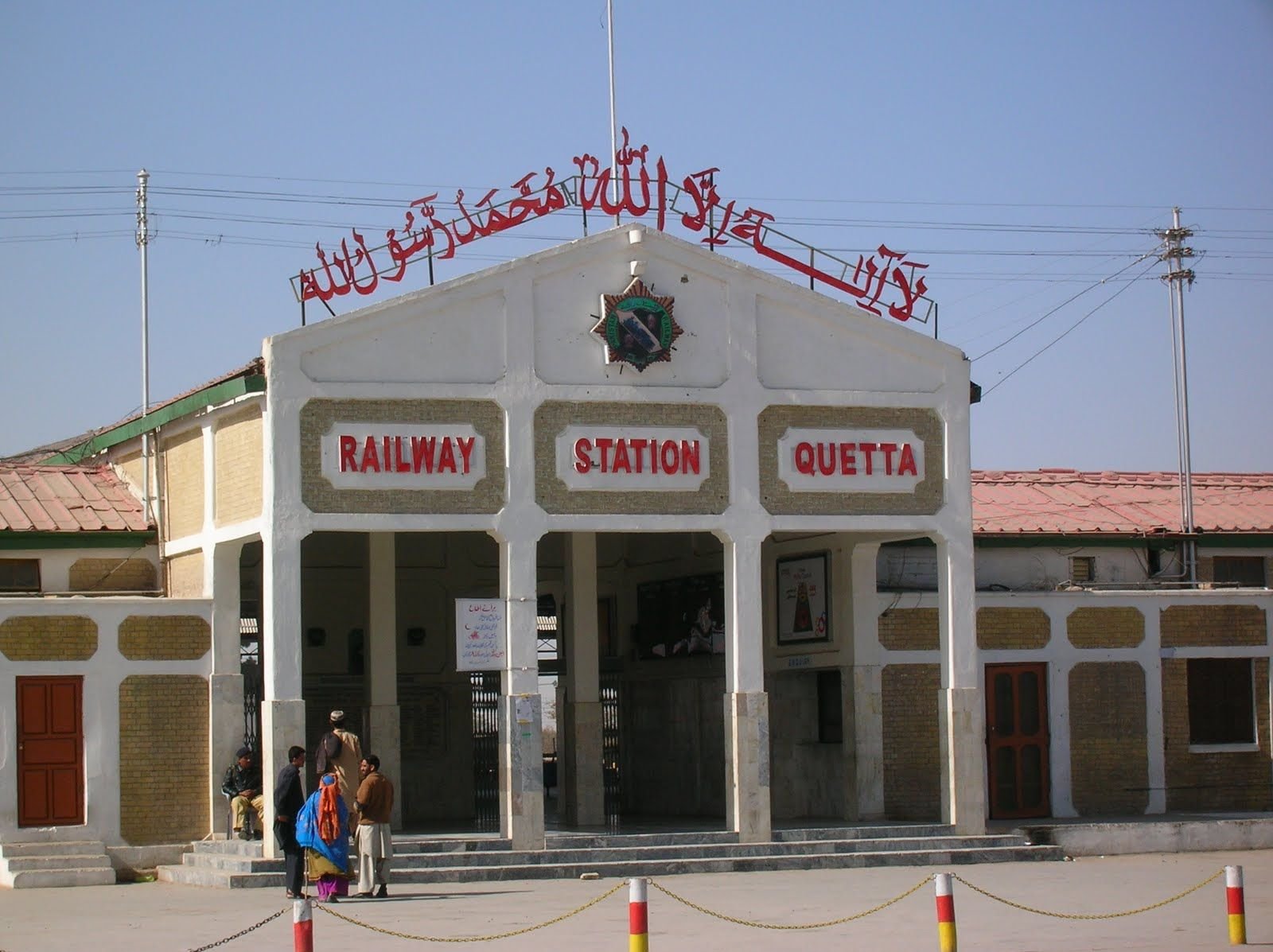 छ्पी-अनछपी: नीतीश को याद आया भागलपुर का दंगा, पाकिस्तान में आतंकी हमले में 27 मरे