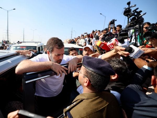 छ्पी-अनछपी: राहुल-प्रियंका को संभल जाने नहीं दिया, फर्ज़ीवाड़े के लिए करोड़ों में बिके एग्जाम सेंटर