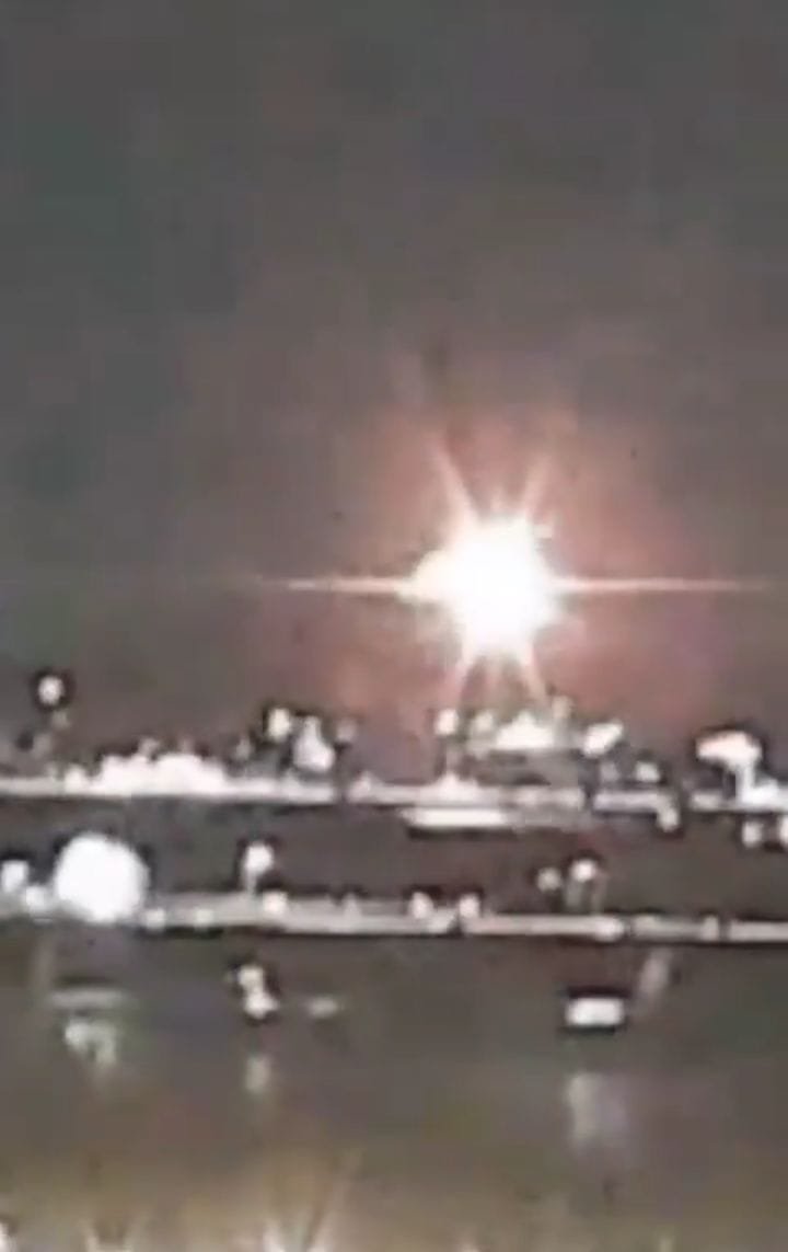 छ्पी-अनछपी: अमेरिका में हवाई हादसे में 67 मरे, लालू के सेक्रेटरी रहे महाजन पर होगा मुकदमा