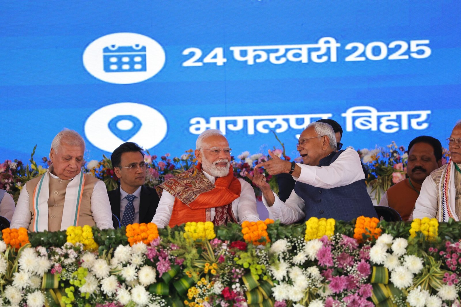 छ्पी-अनछपी: मोदी के लिए नीतीश लाडले, सेंसेक्स 75 हजार के नीचे