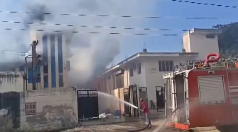 छ्पी-अनछपी: बिहार के 7 लोग राजस्थान की फैक्ट्री में धमाके से मरे, खुले में मीट बिक्री पर रोक छ्पी-अनछपी: बिहार के 7 लोग राजस्थान की फैक्ट्री में धमाके से मरे, खुले में मीट बिक्री पर रोक