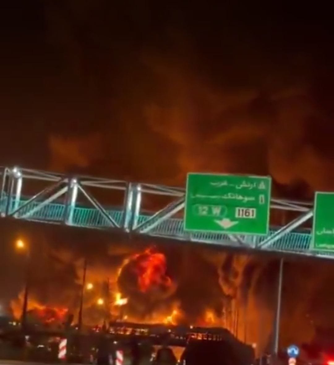 छ्पी-अनछपी: ईरान की सड़कों पर आग ही आग, नीतीश के बेटे की पॉलिटिकल लॉन्चिंग