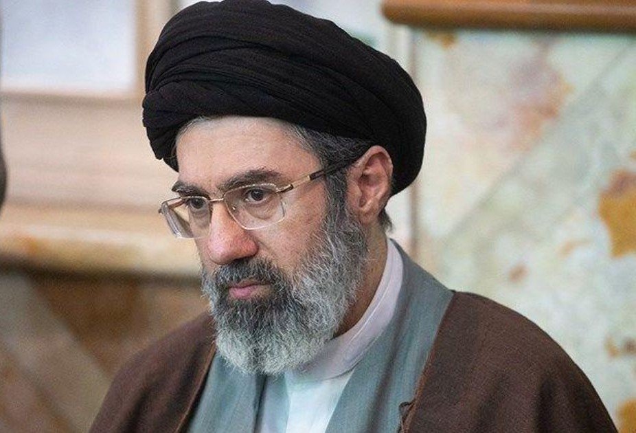 छ्पी-अनछपी: ईरान बोला- शहीदों का बदला लेंगे, रसोई गैस के लिए कतार-जाम