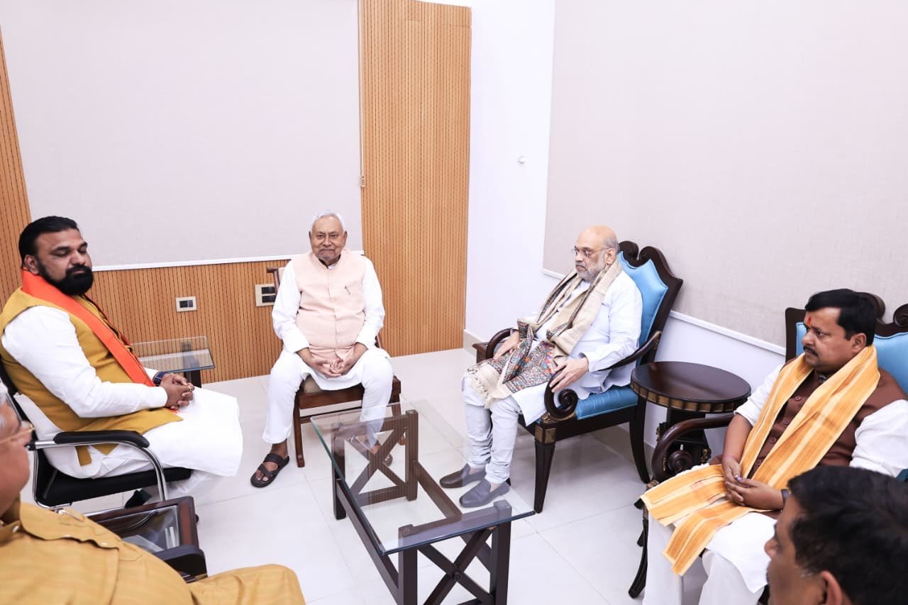 छपी-अनछपी: किनारे लगे नीतीश- नया सीएम अगले माह, राज्यपाल आरिफ हटाए गए